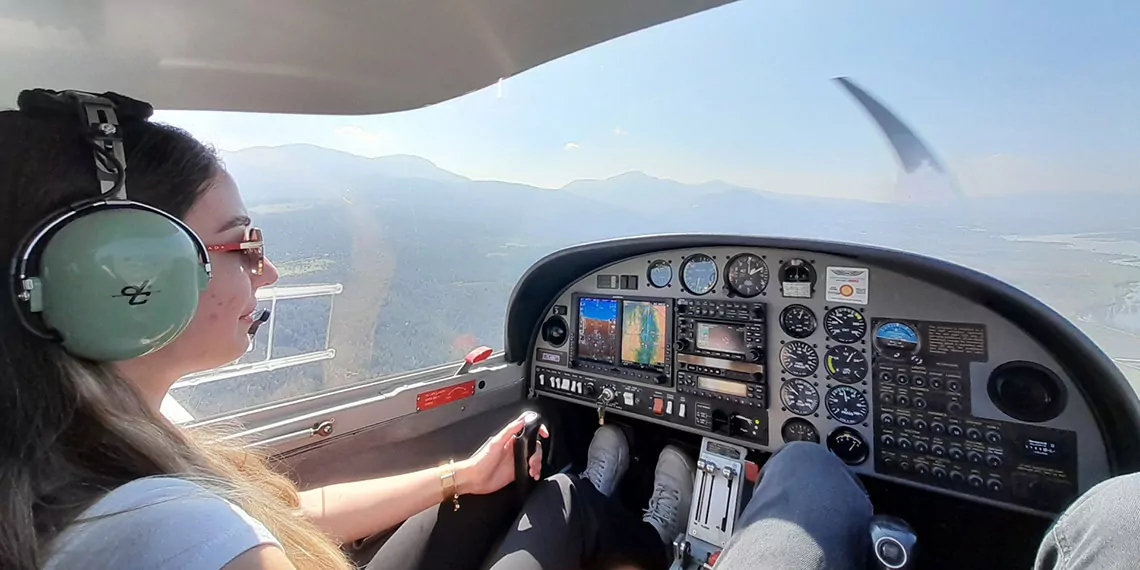 Kadın pilot adayları, sabiha gökçen’in izinde yetişiyor