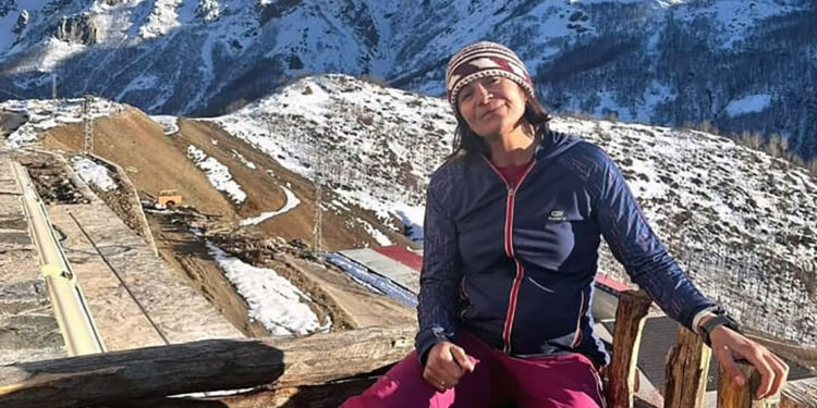 Kar kütlesi altında kalan rehber, hayatını kaybetti