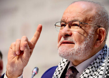 Karamollaoğlu'ndan Erdoğan'a: Tweet atma ticareti kes