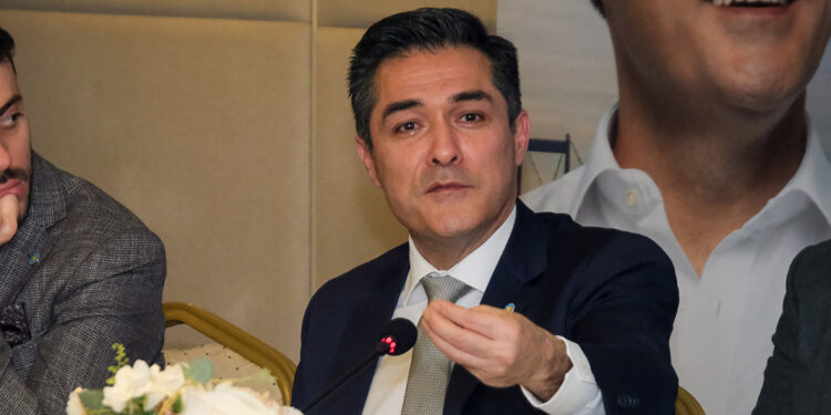 Kavuncu'dan afiş ambargosu açıklaması 