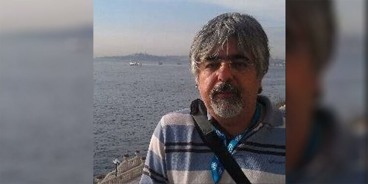 Kayalıklara düşen yamaç paraşütündeki akademisyen öldü