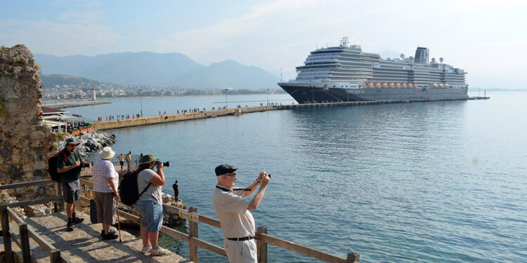Kruvaziyer turizminde 13 yıl sonra ilk