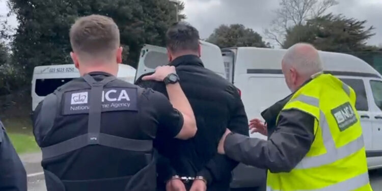 Kürt organize suç örgütünün önemli bir ismi gözaltına alındı