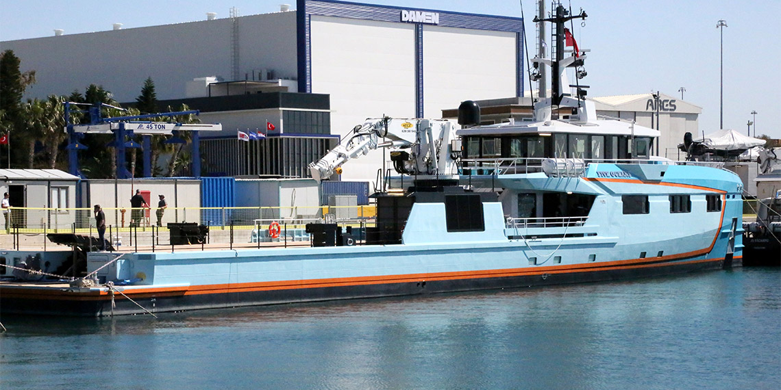 Lüks ve ultralüks yat üretiminde dünyaca ünlü merkezlerden biri olan Antalya Serbest Bölge'de, 2000 yılından 2024 yılı şubat sonuna kadar toplam uzunluğu 12 bin 863 metre olan 705 lüks yat üretilerek, 1 milyar 692 milyon dolar gelir sağlandı.