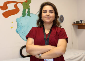 Lösemiyi yenip hemşire olan Merve, kanserli çocukların umudu