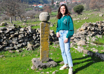Manisa'da tarihi mezarlık tahrip edildi