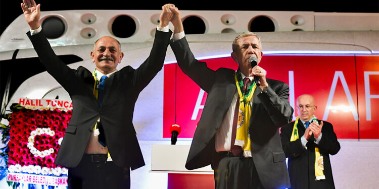 Altınok'un 2 kızı KPSS sınavına girmeden memur yapılmış