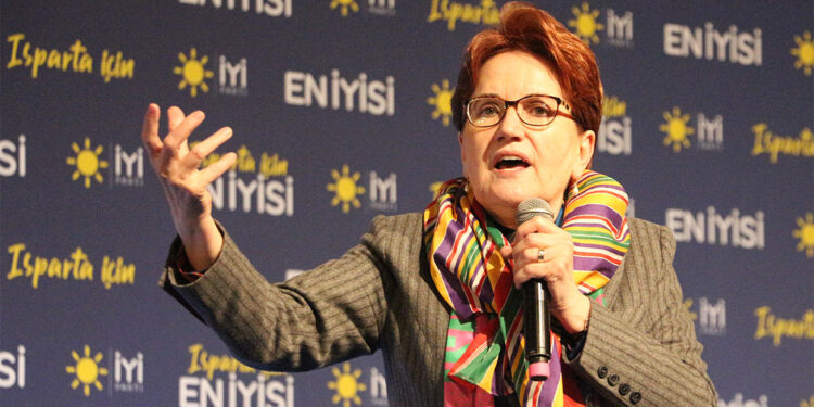 Rahmetli Demirel bir, ben ikiyim