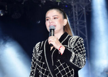 Merve Özbey: Bir sabah bir uyandım şarkı viral olmuş