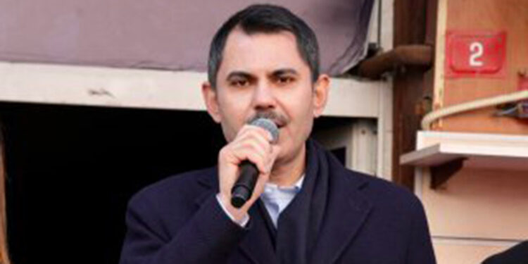 Murat Kurum Büyükada’da vatandaşlarla buluştu