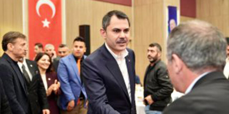 Murat Kurum, Cem Vakfı Genel Merkezi'ni ziyaret etti