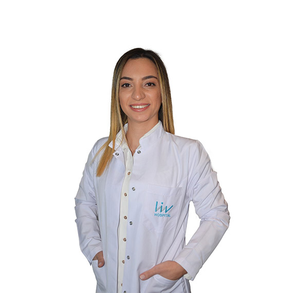 Liv Hospital Ankara Psikolog Ecem Özcan Tatlıdil, “Yapılan araştırmalarda narsist kişilerin sosyal medya platformlarına karşı daha faza bir bağımlılık eğilimi görülmüştür” dedi.