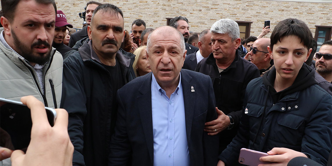 Zafer Partisi Genel Başkanı Ümit Özdağ, "Şimdi Afganlılara geçici sığınmacı hakkı vermek üzereler; İçişleri Bakanlığı'nda çalışma başlatmışlar" dedi.