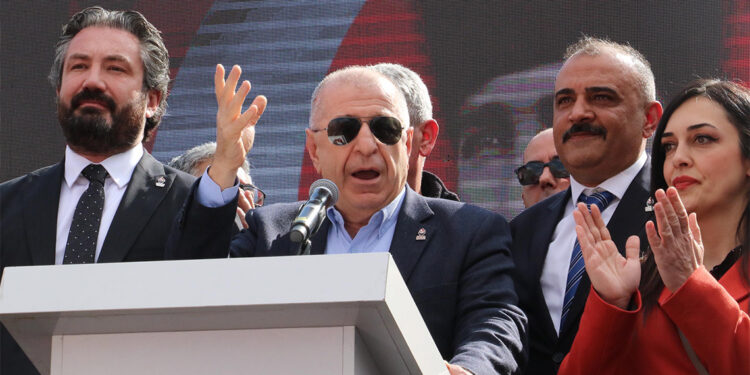 Afganlılara geçici sığınmacı hakkı vermek üzereler