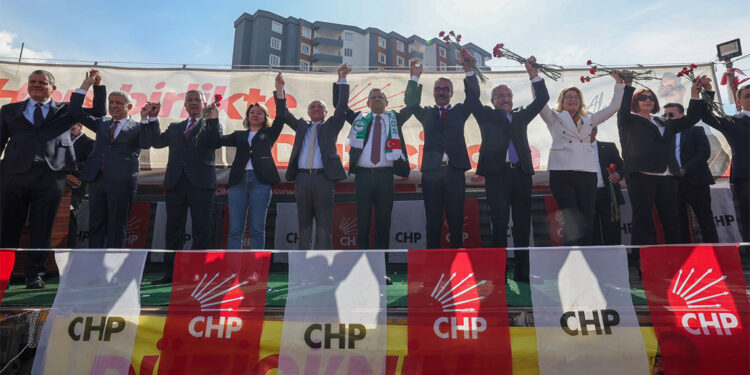 Tayyip Bey Hatay'ı da kandırmış Osmaniye'yi de kandırmış