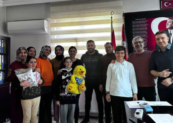 Öğrencilerin kağıtlara çizdiği hayalleri gerçekleştirdiler