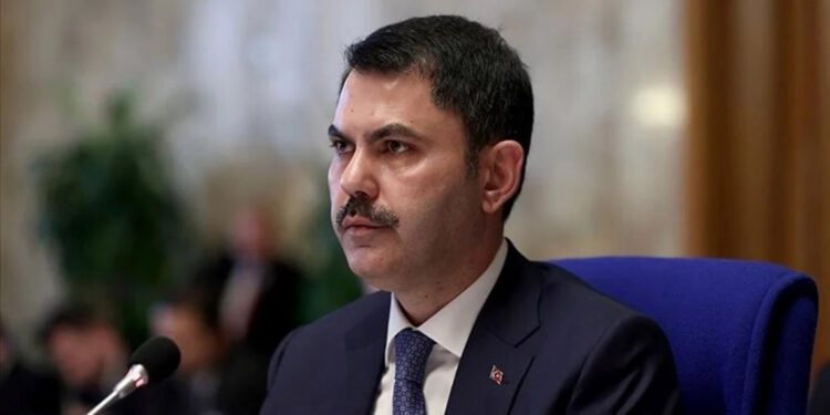 Özgür Efendi senin çapın olmadığı gibi duruşun da yok