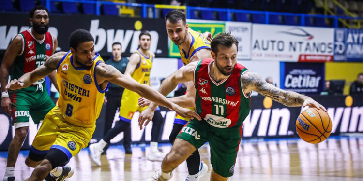 Pınar Karşıyaka Peristeri'ye mağlup oldu