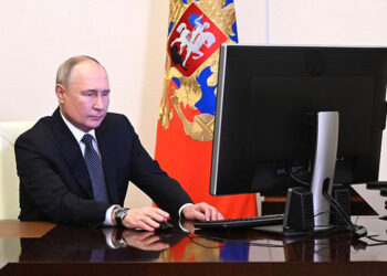 Putin mevkidaşlarından tebrikleri kabul etti