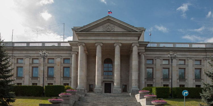 Polonya Dışişleri'ne çağrılan Rus Büyükelçi, bakanlığa gitmedi