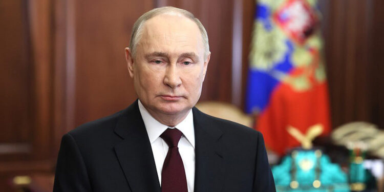 Putin, Donbas'ta da oy kullanılacağını duyurdu