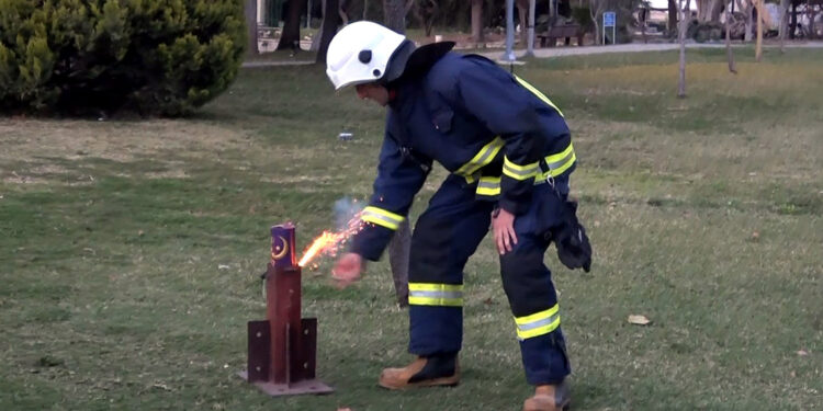 Ramazan topu geleneği, ses bombasıyla devam ediyor