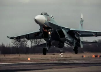 Rus savaş uçakları, sınıra yaklaşan fransız uçaklarını engelledi