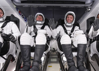 Rus ve ABD'li 4 astronot ISS’e gönderildi