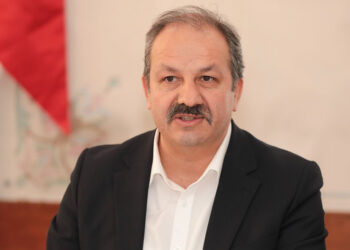 İdari izin günlerinde çalışan sağlık personeli hak kaybına uğramakta