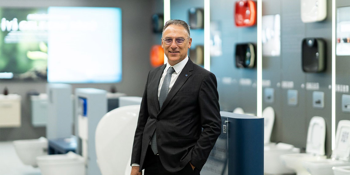 Gelecek nesillere daha yaşanabilir bir gelecek miras bırakmak için yüzde 0 atık ürün, yüzde 0 atık su politikasını uygulayan seramik ve vitrifiye markası Seramiksan çevre dostu ürünleriyle tüketicilerinin sudan tasarruf yapmasını sağladığını duyurdu.