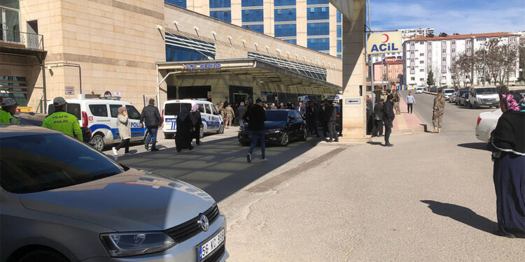 Siirt'te oy verme işlemi sırasında kavga; 1 ölü