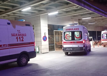 Siirt'te patpat devrildi; 3 yaralı