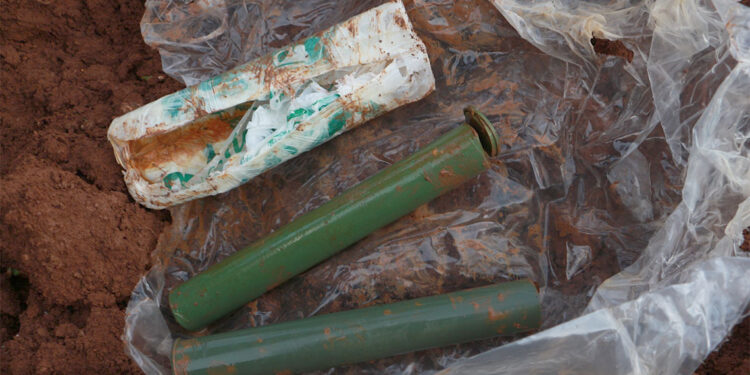 Siirt'te PKK'ya ait 2 adet roketatar ele geçirildi