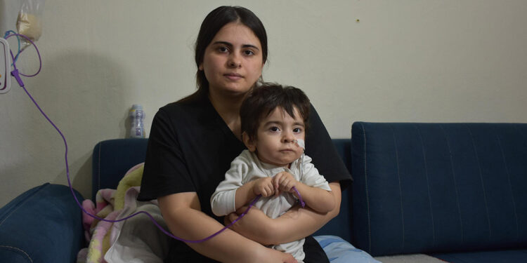 SMA'lı Berfin Ada'nın annesi: Kızım 23 aydır oruçlu bir bebek