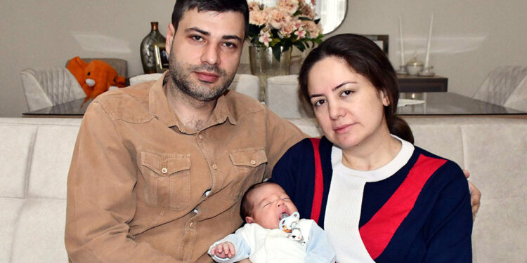 SMA'lı Kuzey Alaz'ın kanseri yenen annesinden yardım çağrısı