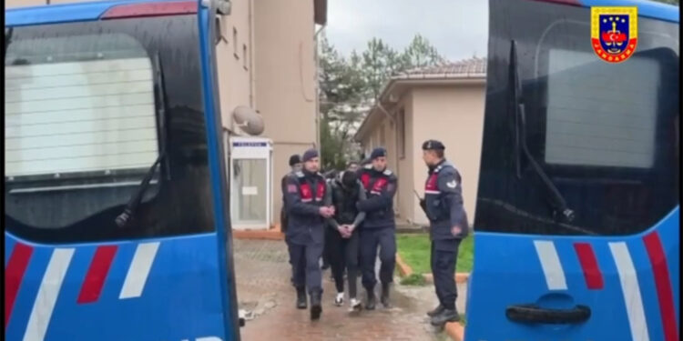 Mahzen-12 operasyonlarında 22 gözaltı