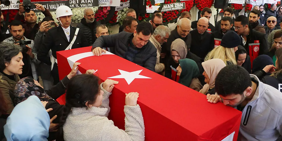 Şehit polis memuru fırat der, son yolculuğuna uğurlandı