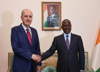 Afrika'nın uyanışına katkıda bulunmaya gayret ediyoruz