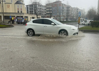 23 kentte fırtına ve kuvvetli yağış bekleniyor