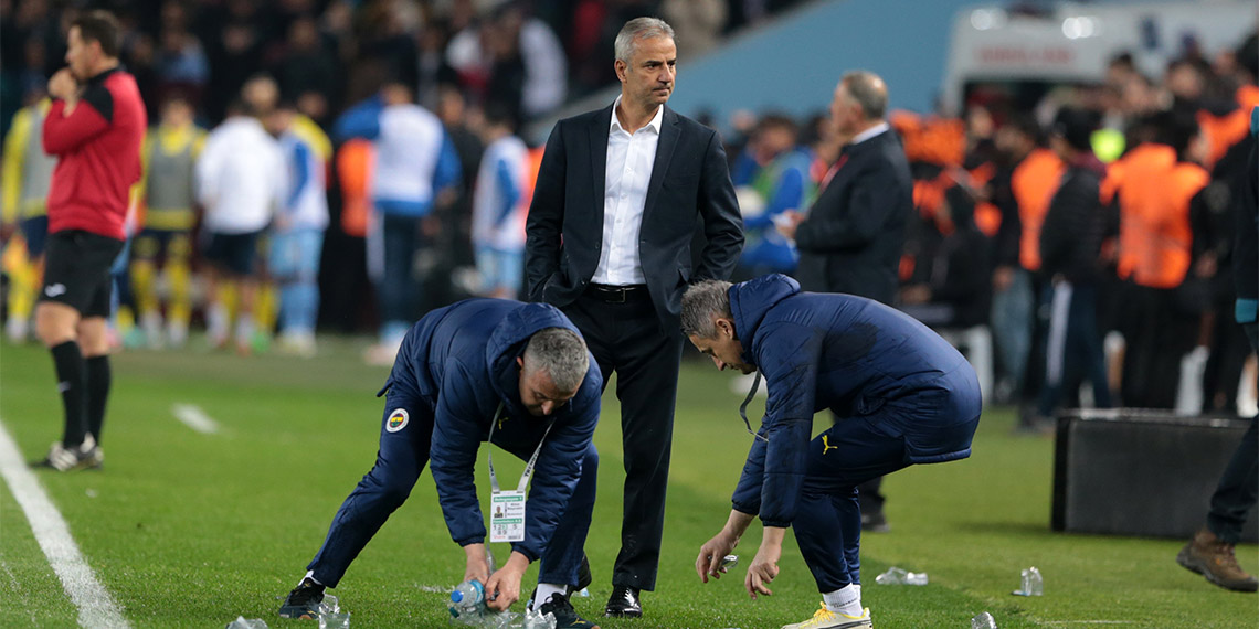 Süper Lig'in 30. hafta mücadelesinde Trabzonspor ile Fenerbahçe karşı karşıya geldi. Trabzonspor Fenerbahçe maçı 2-3 sona erdi.