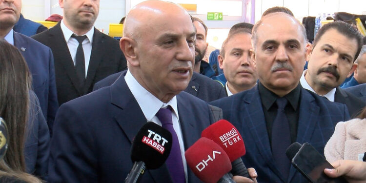 PTT personeli ücretsiz otobüs hizmetinden yararlanacak