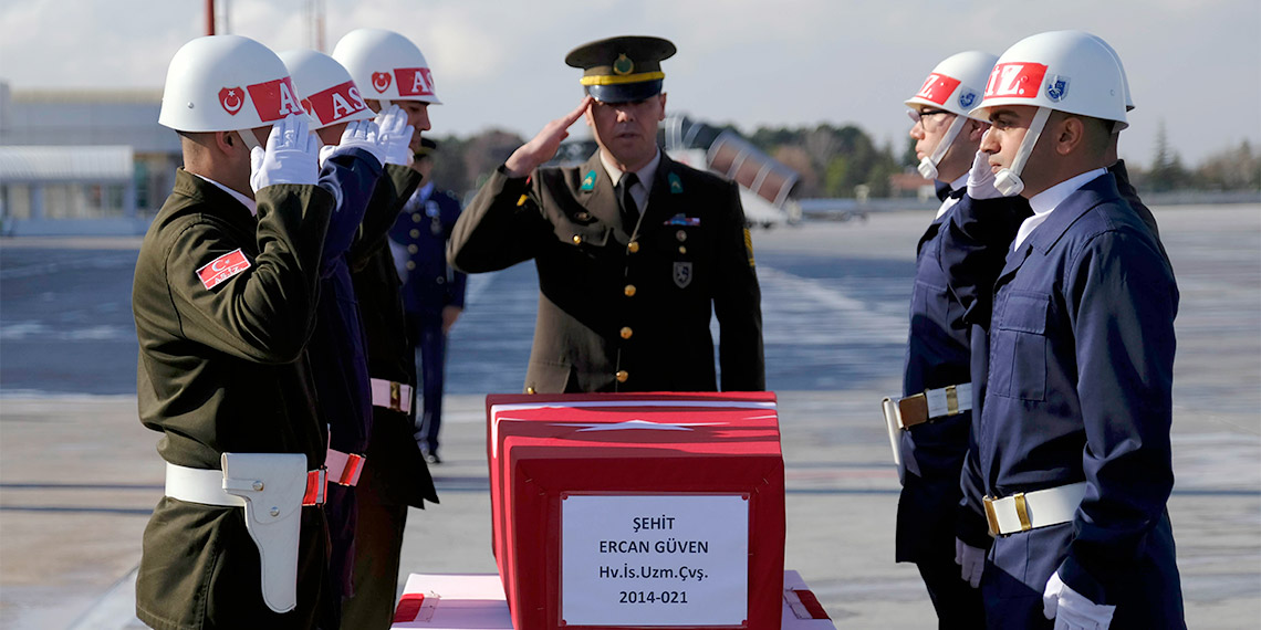 Türk Yıldızları uçağının düşmesiyle şehit olan uzman çavuş memleketine uğurlandı