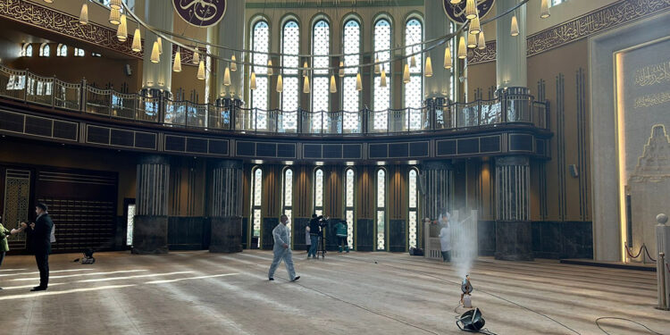 Taksim Cami'nde Ramazan hazırlıkları tamamlandı
