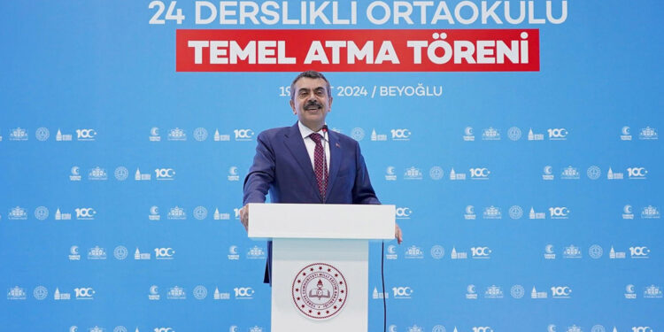 Türkiye'de okul ve derslik sayısı ikiye katlandı