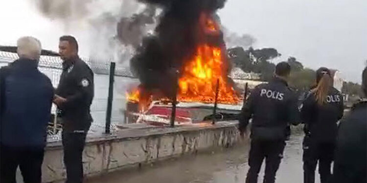 Yanan tekneyle ilgili bilirkişi raporu bekleniyor