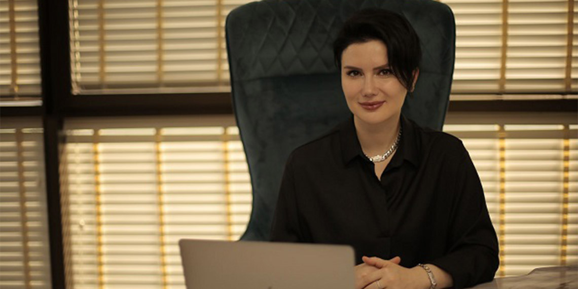 Dermatoloji Uzmanı Dr. Hande Ulusal, "Uzman ellerde yapılmayan botoks uygulamasının yan etkileri olabilir" dedi.