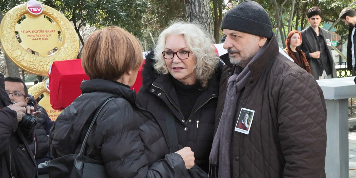 Usta oyuncu Kayhan Yıldızoğlu son yolculuğuna uğurlandı