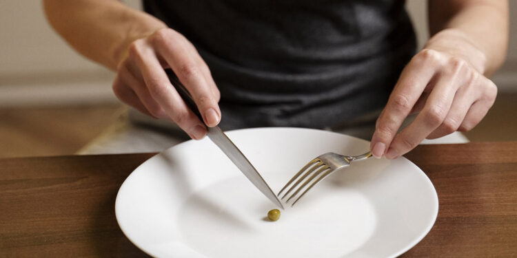 Uzmanı uyardı: Yeme bozuklukları yaşamı tehdit ediyor