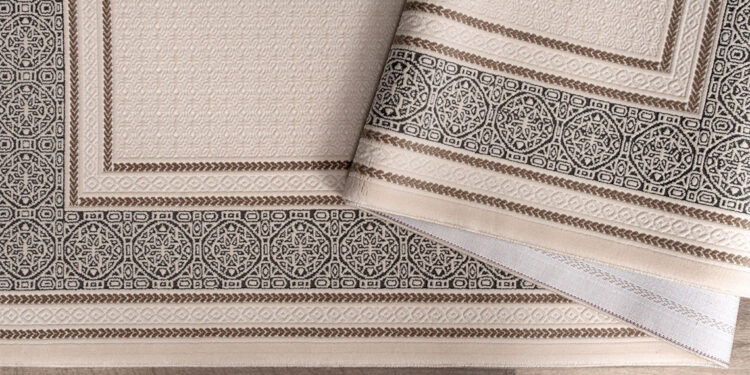 Viskolik iplik kullanarak Miramare Koleksiyonu hazırlandı