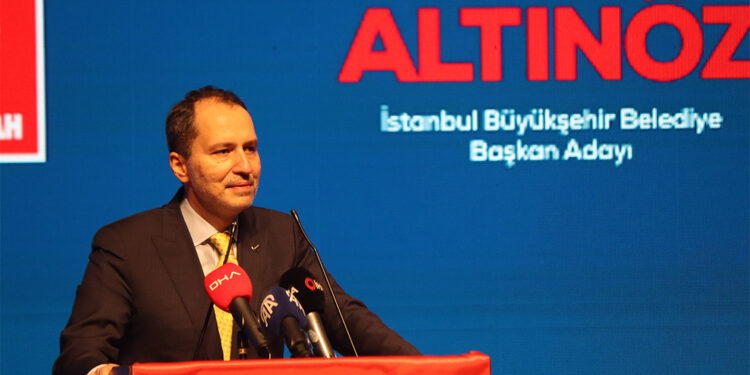 Yeniden Refah Partisi İstanbul adaylarını tanıttı